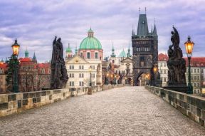 Фотообои мост в Праге